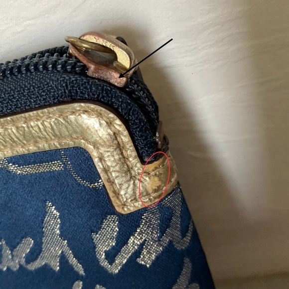 Coach Tablet Case iPad Cover Padded Zippered Pouch with Metallic Thread/Graphics - Picture 12 of 14